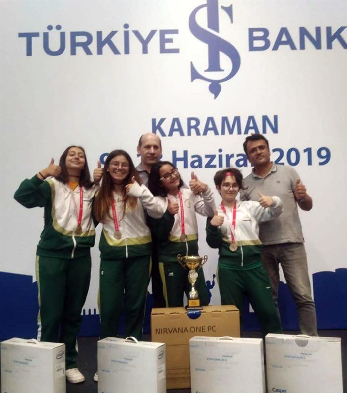 Cevatpaşa Ortaokulu Satranç Türkiye Şampiyonu