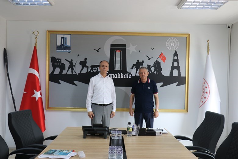 Türkiye Boks Federasyonu Başkanı Eyüp Gözgeç, İl Müdürü Ömer Kalkan'ı Ziyaret Etti.