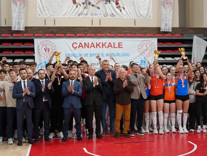 Okul Sporları Voleybol Türkiye Birinciliği final maçları coşku ve gururla tamamlandı. 